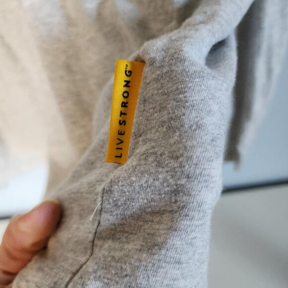 EUC Nike Livestrong Long Sleeve Lightweight T-Shirt - Picture 2 of 5